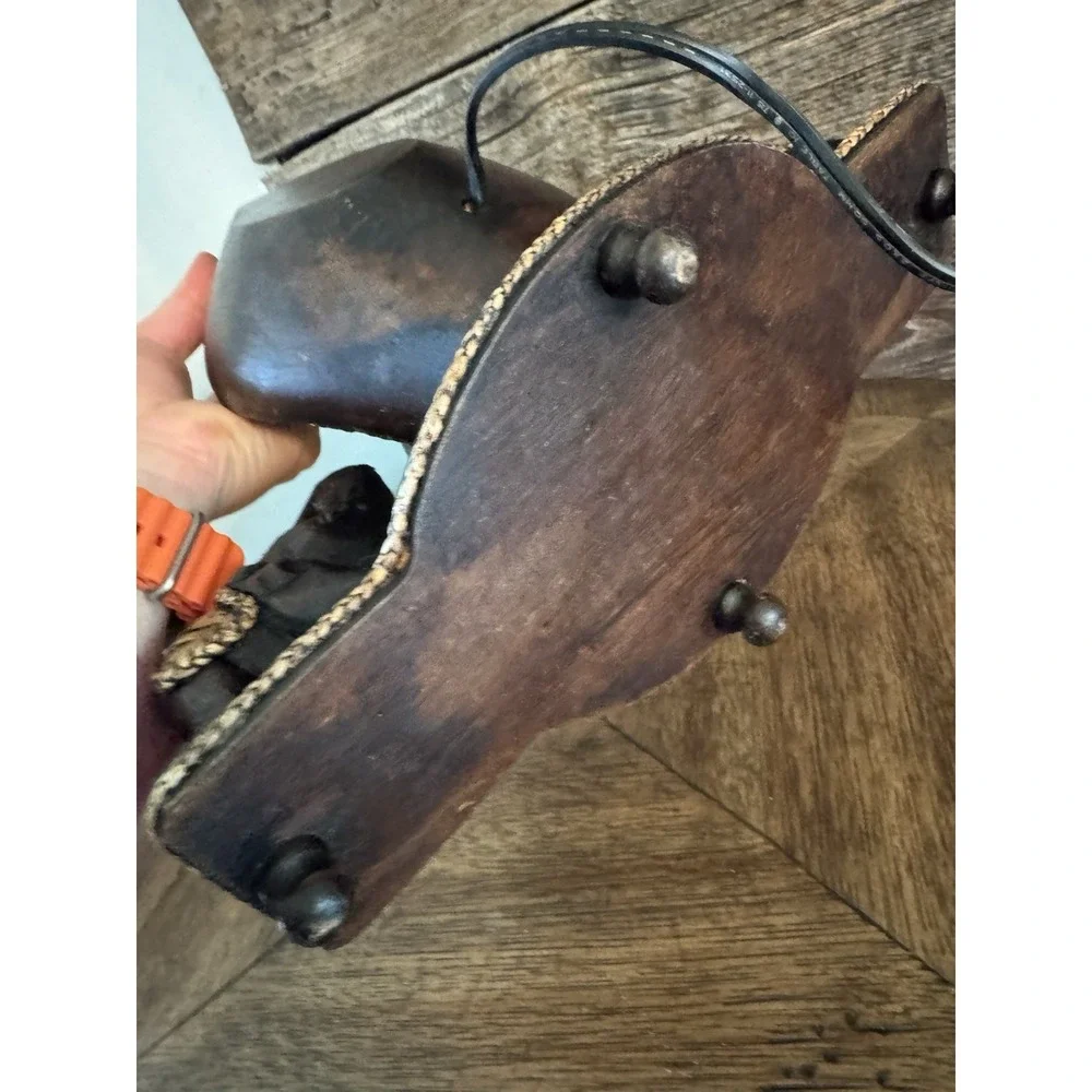 Two Elephant Wooden Table Lamp Light. Click Switch. Beautiful Decor.